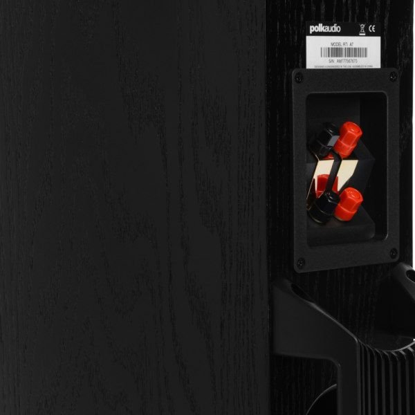 747192118433_studio_back-600×600