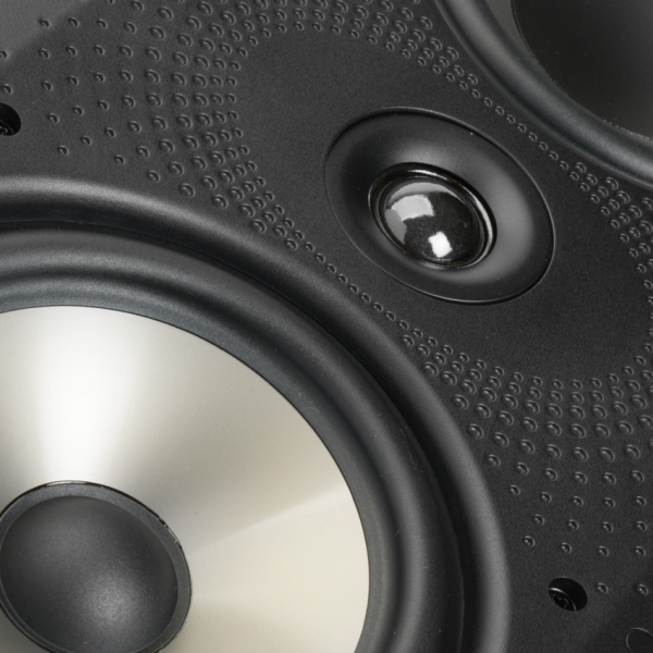 747192120306_studio_detail-600×600